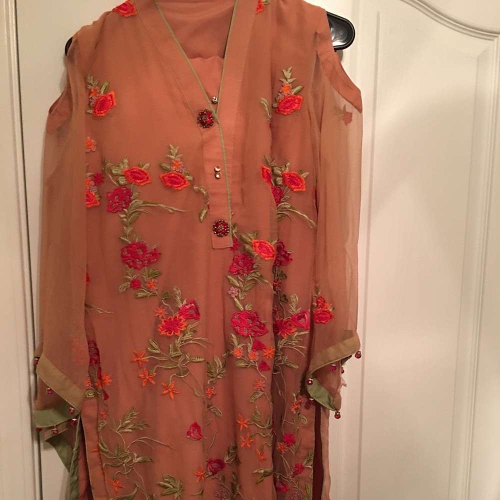 This is shifoon dress pure soft